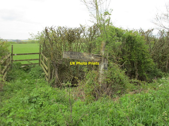 Photo 6"x4" Old signpost and stile Bradden c2017