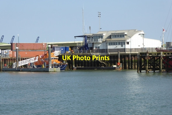 Photo 6"x4" Lifeboat station, Harwich Harwich c2017