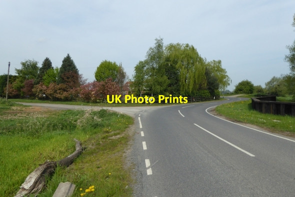 Photo 6"x4" Road near Button Hill Farm Cawood c2017