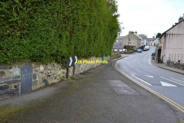 Photo 6"x4" Milestone On Former A487 Llanllyfni c2017