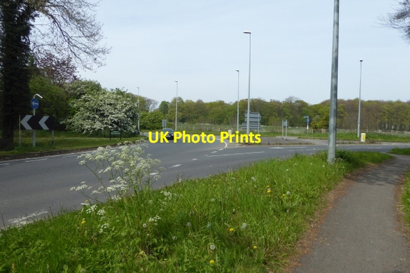 Photo 6"x4" Roundabout at junction 45 Moor End\/SE4145 c2017