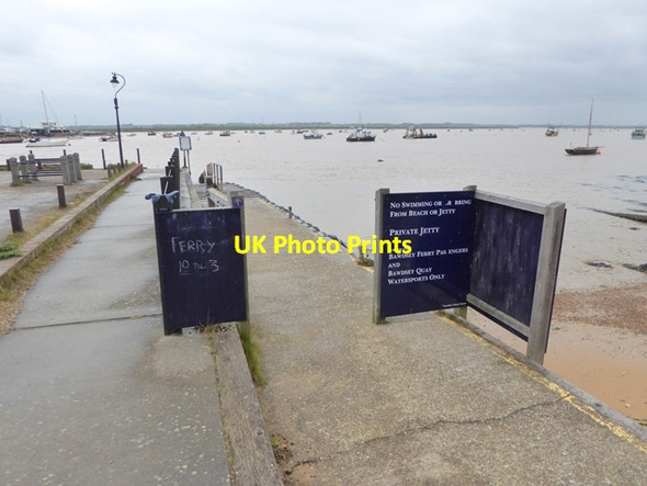 Photo 6"x4" Bawdsey Ferry jetty Felixstowe Ferry c2017