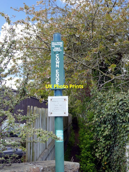 Photo 6"x4" Peak & Northern Footpaths Society sign #159 Rowarth c2017