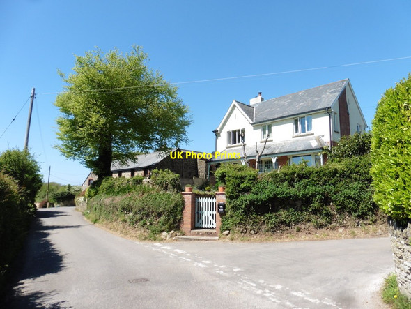 Photo 6"x4" Lane junction on Jenker's Hill Darracott\/SS4739 c2017