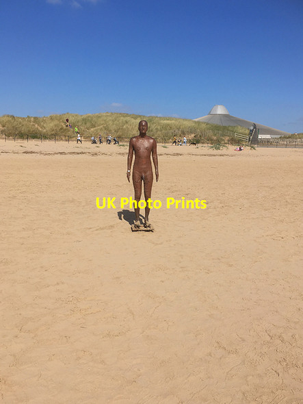 Photo 6"x4" Iron Man on  Crosby Beach Crosby\/SJ3198 c2017