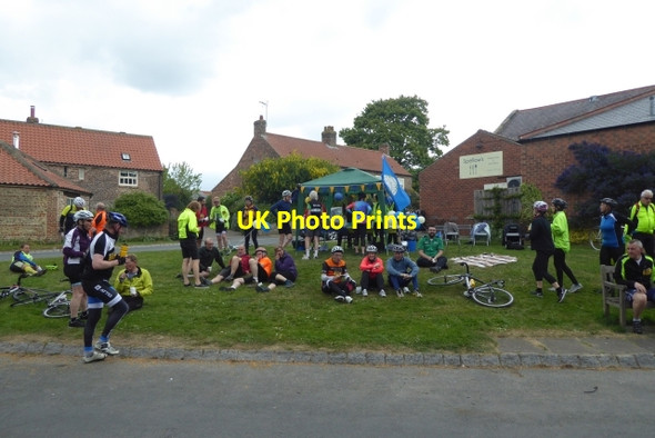 Photo 6"x4" Marton cum Grafton water stop Marton\/SE4162 c2017