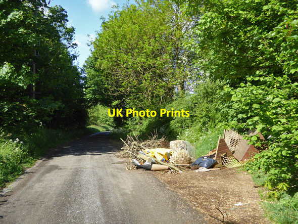 Photo 6"x4" Fly tipping on Furzebushes Lane Chiswell Green c2017