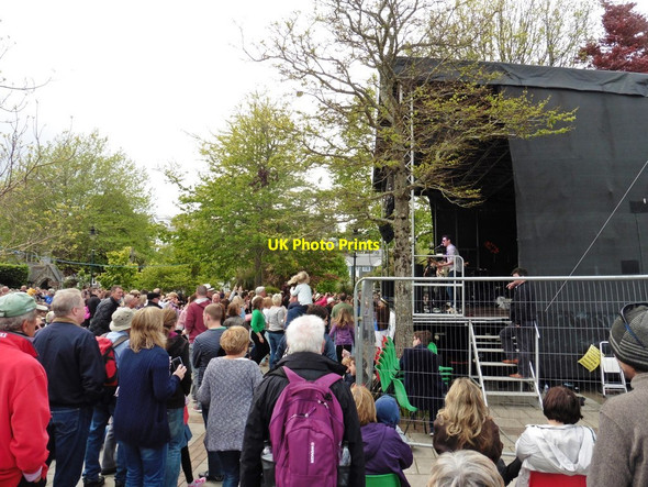 Photo 6"x4" Rock concert in the park, Dartmouth Dartmouth c2017