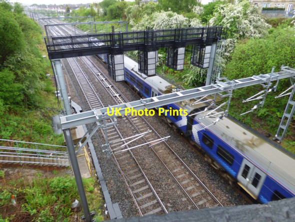 Photo 6"x4" Train passing Arkleston Paisley c2017