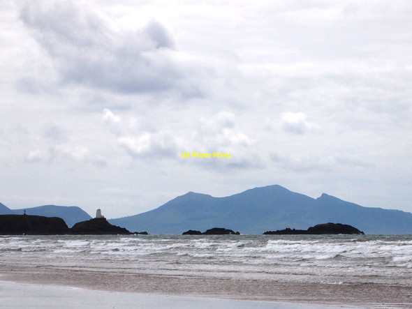 Photo 6"x4" Lighthouse on Llanddwyn Llanddwyn Island\/Ynys Llanddwyn c2017