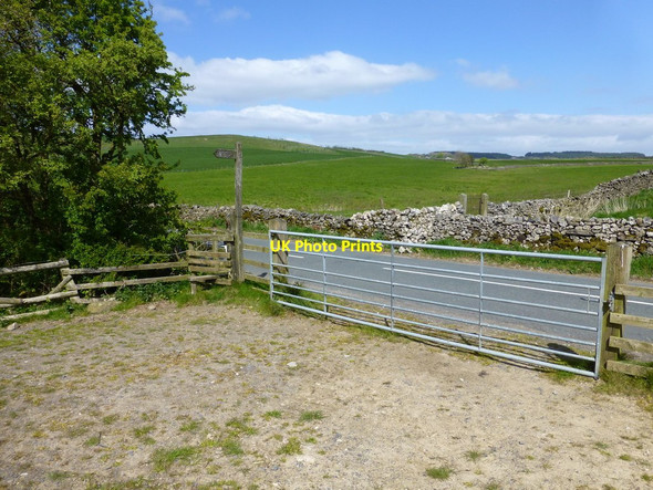 Photo 6"x4" Fingerpost on path to Whitewell Whitewell\/SD6546 c2017