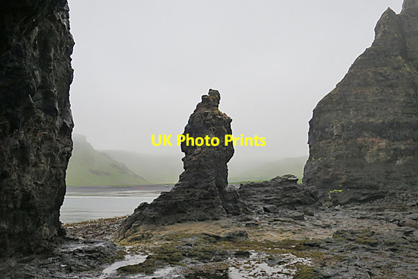 Photo 6"x4" Sea Stacks Talisker c2017