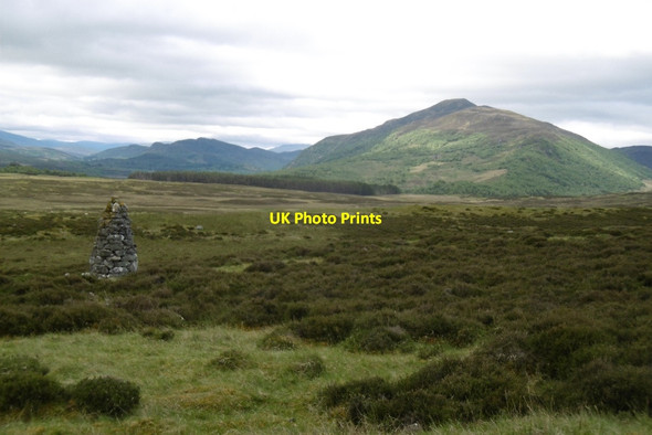 Photo 6"x4" Cairn above Strone Strone\/NH7100 c2017