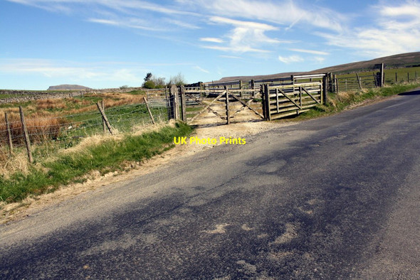 Photo 6"x4" Field entrance from Henside Lane east of Cowside Farm Langcliffe\/SD8265 c2017