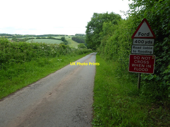 Photo 6"x4" Steep road near Gladderbrook Farm Heightington c2017
