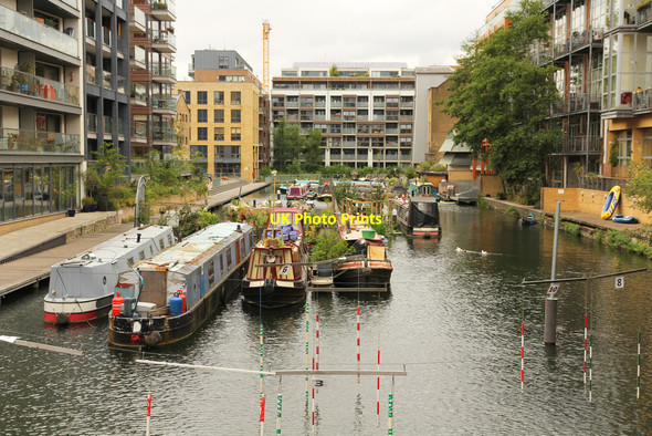 Photo 6"x4" Kingsland Basin London c2017