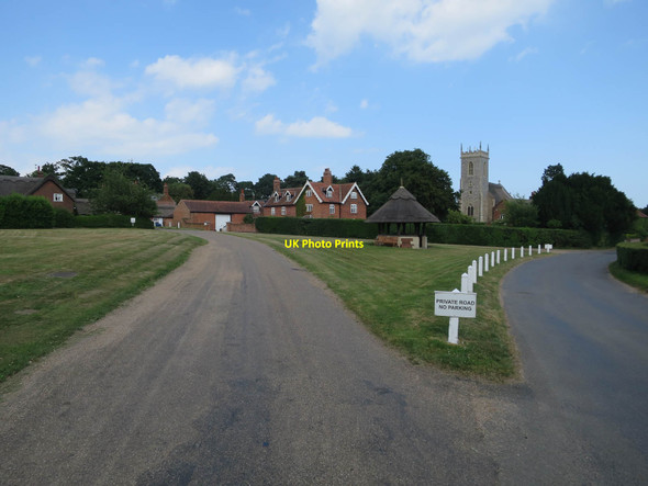 Photo 6"x4" Village green, Woodbastwick Woodbastwick c2017