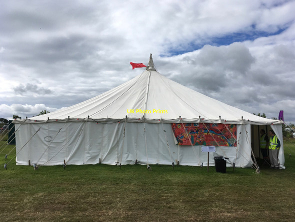 Photo 6"x4" Red tent Whitchurch\/SJ5441 c2017