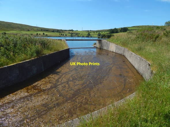 Photo 6"x4" Whinhill Reservoir: outflow Greenock\/NS2776 c2017