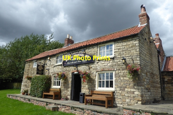 Photo 6"x4" Stone Trough Inn Kirkham\/SE7365 c2017