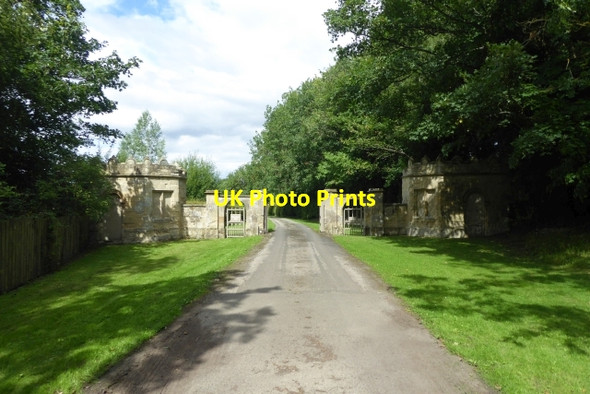 Photo 6"x4" Entrance to Howsham Hall Howsham\/SE7362 c2017