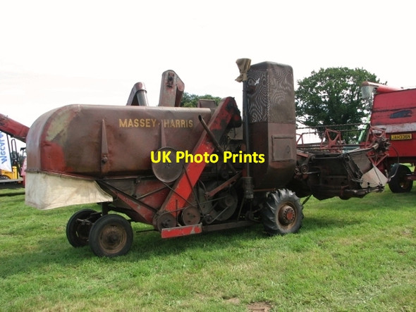Photo 6"x4" Vintage Massey-Harris combine harvester Little London\/TG1823 c2017