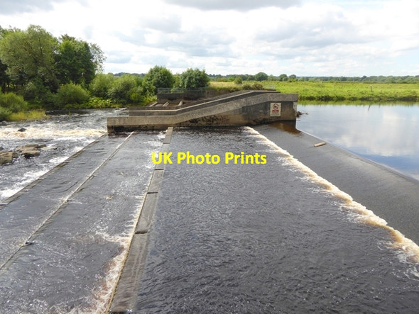 Photo 6"x4" Weir on the River Tees at Low Coniscliffe Cleasby c2017