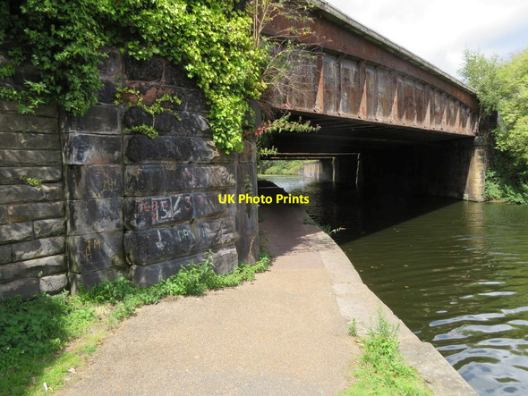 Photo 6"x4" Northern Line bridge over the Leeds-Liverpool Canal Bootle\/SJ3394 c2017