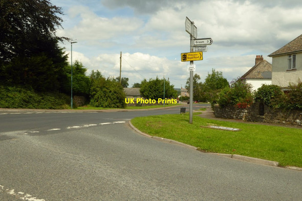 Photo 6"x4" Road junction in St Briavels St Briavels c2017