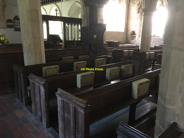 Photo 6"x4" Kneelers on the Pews Brightwell Baldwin c2017