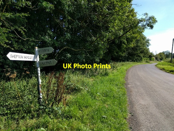 Photo 6"x4" Road sign near Beacon Farm Shepton Mallet c2017