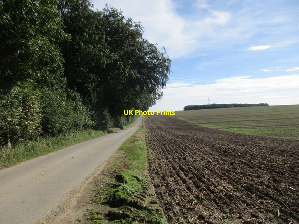 Photo 6"x4" Centenary Way\/Yorkshire Wolds Way near Staxton Wold Farm Staxton c2017