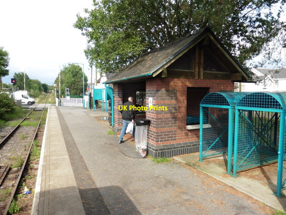 Photo 6"x4" Ammanford railway station Ammanford\/Rhydaman c2017