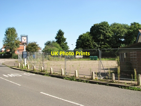 Photo 6"x4" The Cock Inn car park Norwich c2017