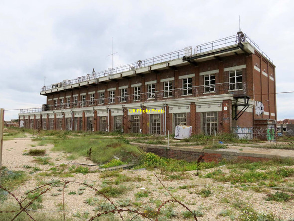 Photo 6"x4" Derelict MOD building by Fort Cumberland Eastney c2017