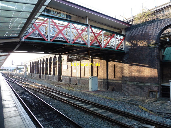 Photo 6"x4" Passenger footbridge, Chester railway station Chester c2017
