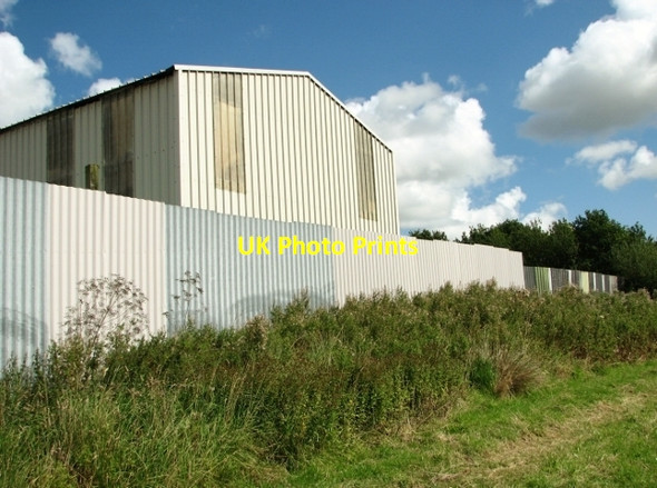 Photo 6"x4" Fence surrounding Church Farm Brundish\/TM3995 c2017