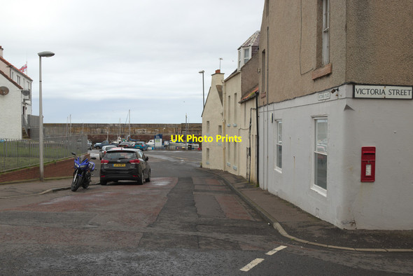 Photo 6"x4" Victoria Place junction with Victoria Street Dunbar c2017