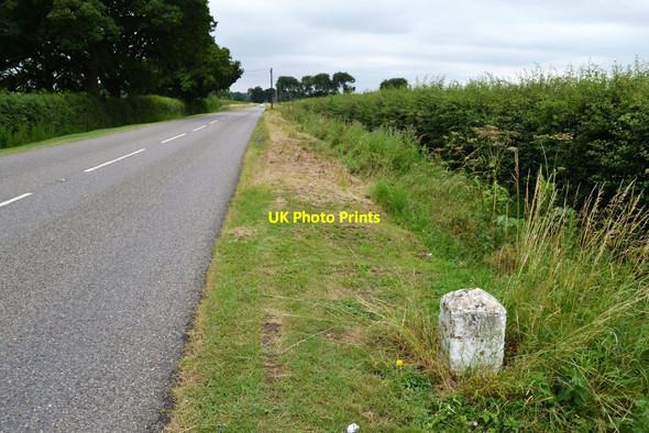 Photo 6"x4" Old Milepost Croxton\/TL2459 c2017