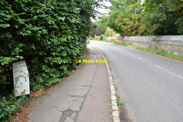 Photo 6"x4" Old Milepost Little Shelford c2017