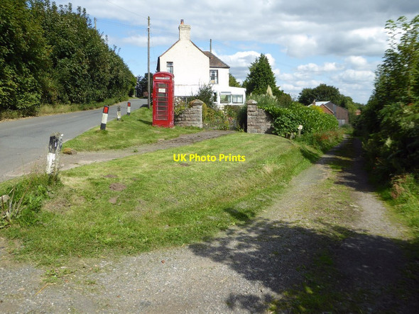 Photo 6"x4" Decommissioned telephone box Ganders Green c2017