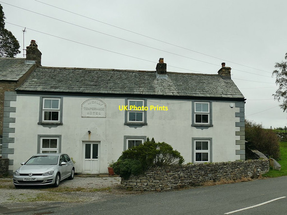 Photo 6"x4" The former Waverley Temperance Hotel, Orton Orton\/NY6208 c2020