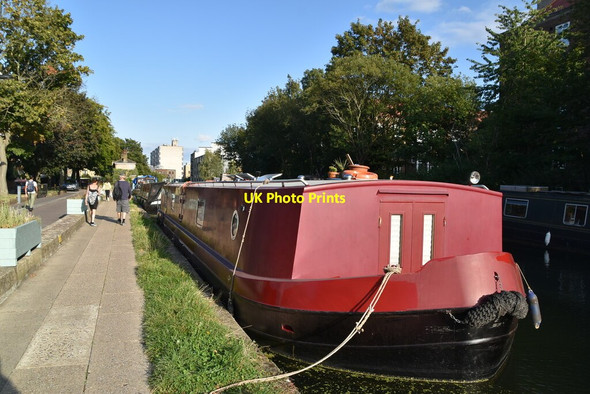 Photo 6"x4" Narrowboat, Regent's Canal Bethnal Green c2019