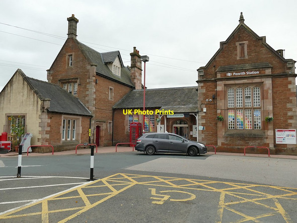 Photo 6"x4" Penrith station building Penrith c2020