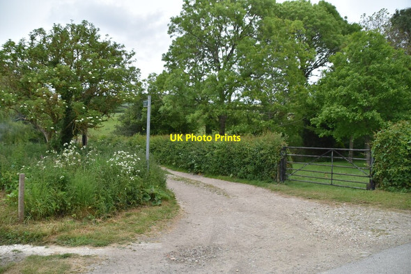 Photo 6"x4" Footpath off Manor Rd Ventnor c2019