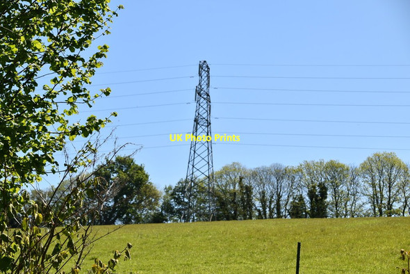 Photo 6"x4" Pylon in field Colt's Hill c2020