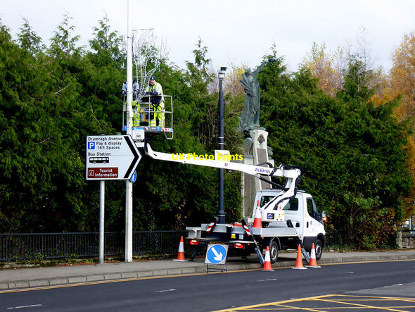 Photo 6"x4" Erecting festive lighting, Omagh Omagh c2020