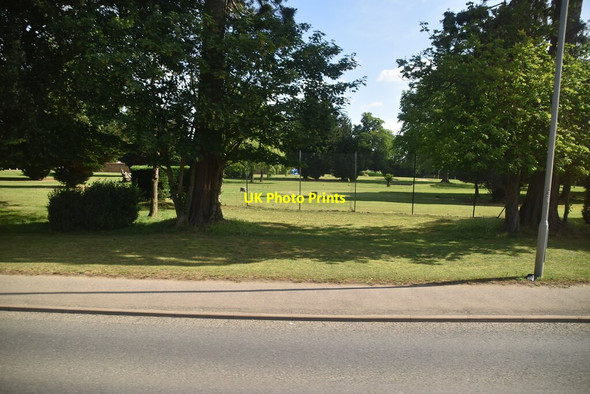 Photo 6"x4" Grounds of Oakley Court Hotel Boveney c2019