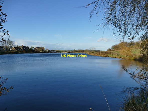 Photo 6"x4" Looking along Larkfield Tarn Yeadon c2020