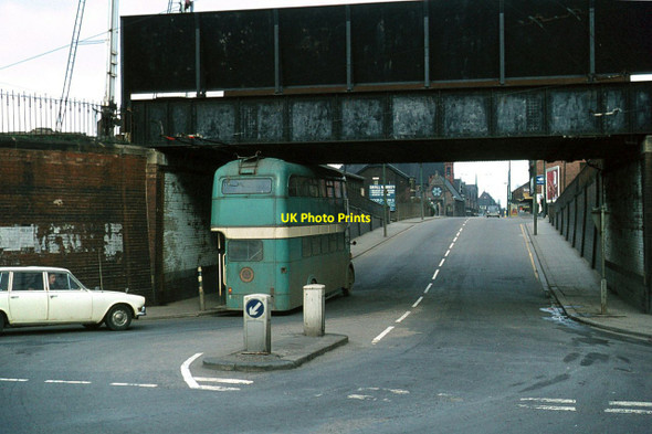 Photo 6"x4" No room to spare. A Teesside trolleybus on Bolckow Road, Grangetown \u00e2\u0080\u0093 1971 Grangetown\/NZ5520 c1971